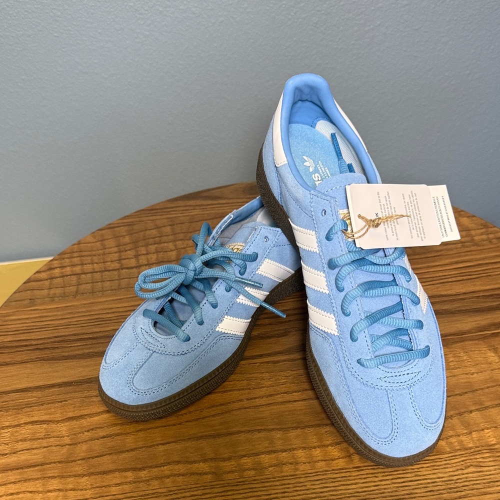 adidas Handball Spezial light blue suede sneakers with white stripes - Picture 6 of 6